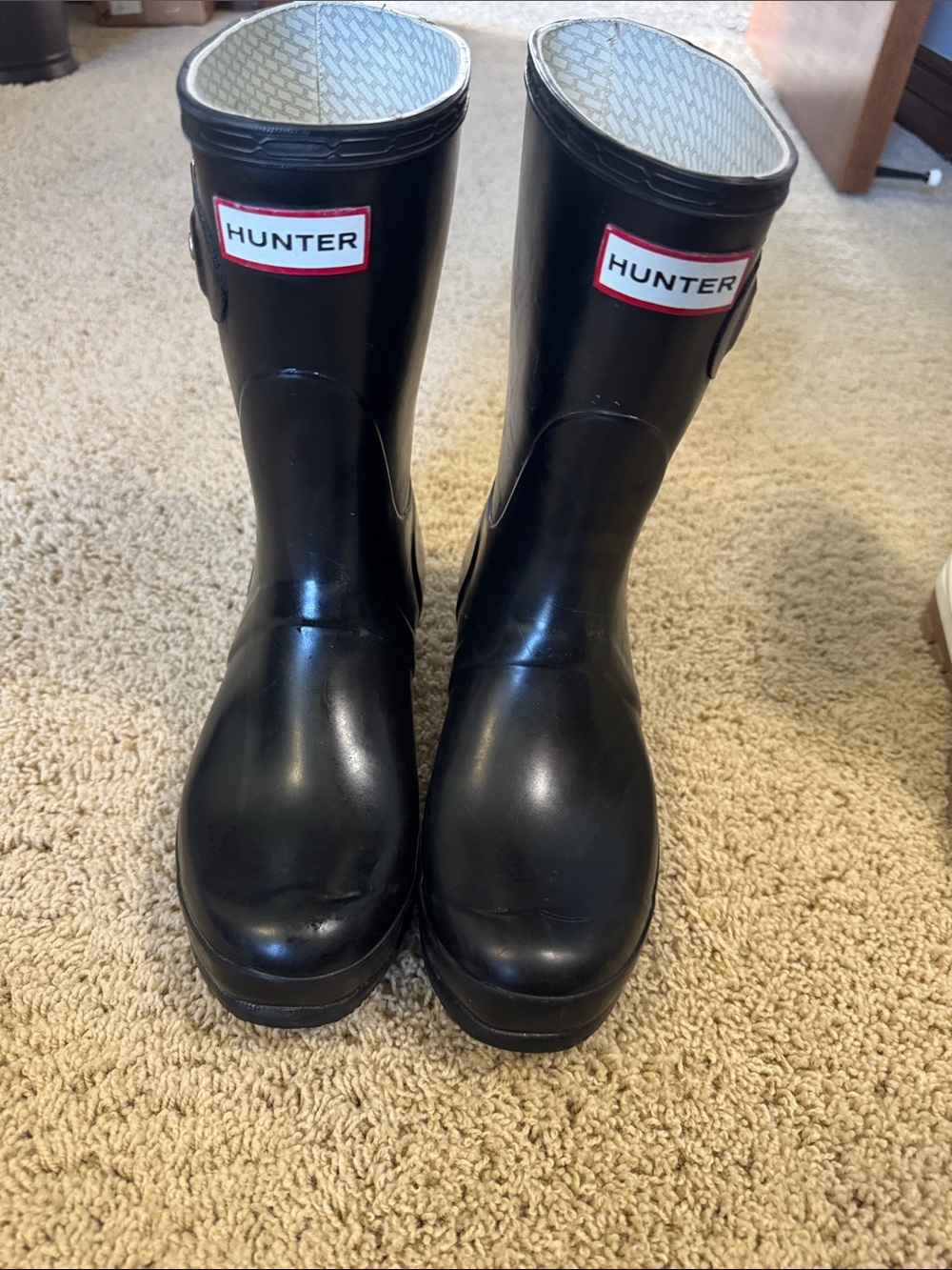 Hunter Black Gloss Short Rain Boots Like New
